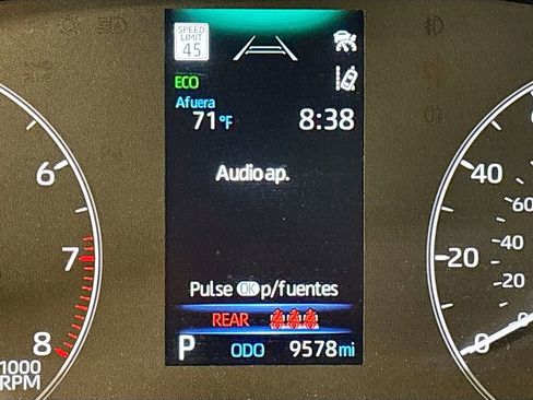 Used 2025 Toyota Corolla SE image 11