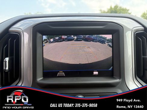Used 2020 Chevrolet Silverado 1500 Custom w/ Custom Value Package AWD/4WD image 22