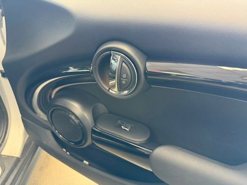 Used 2023 MINI Cooper SE FWD image 36