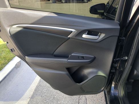 Used 2020 Honda Fit LX image 29