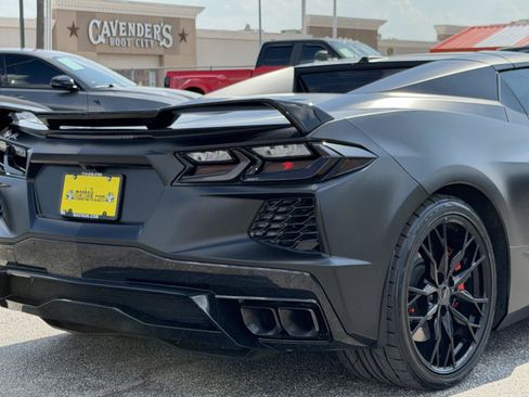 Used 2023 Chevrolet Corvette Stingray Premium Conv w/ Z51 Performance Package RWD image 11