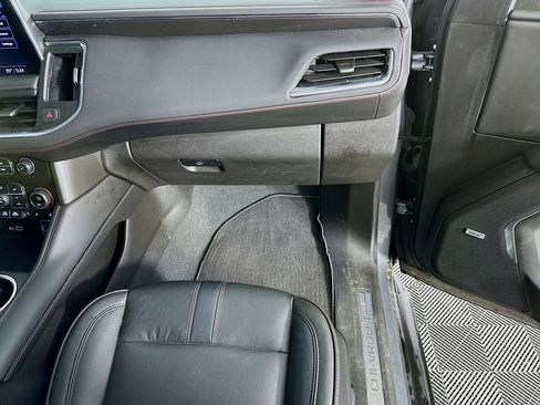 Used 2021 Chevrolet Tahoe RST w/ Luxury Package image 33