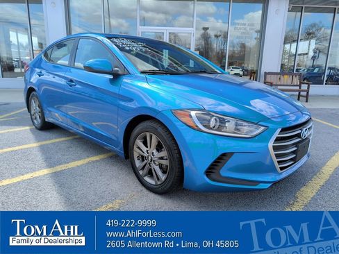 Used 2017 Hyundai Elantra SE image 1