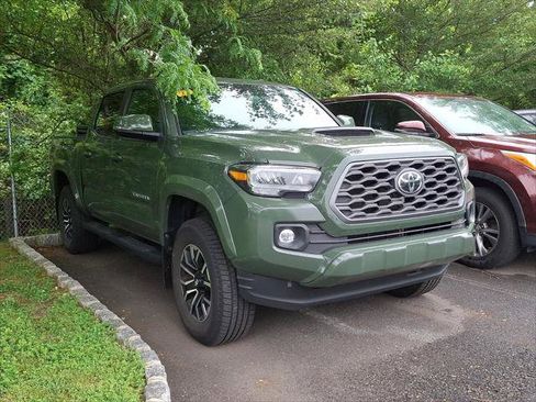 Certified 2021 Toyota Tacoma TRD Sport w/ Technology Package AWD/4WD image 1