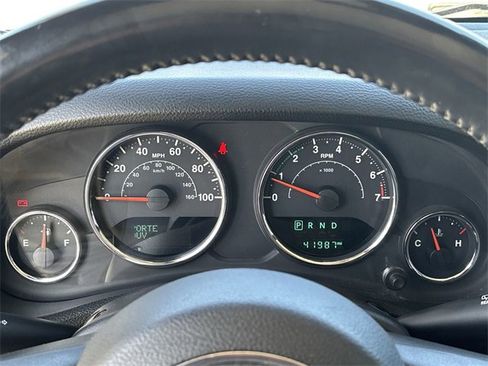 Used 2018 Jeep Wrangler Unlimited Sport S image 29