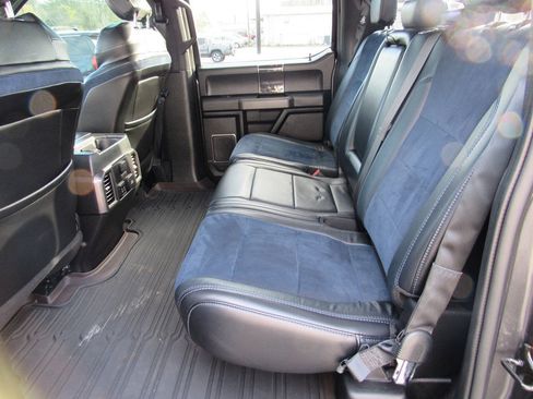 Used 2019 Ford F150 Raptor w/ Equipment Group 802A Luxury AWD/4WD image 38