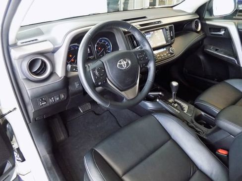 Used 2017 Toyota RAV4 Platinum FWD image 17
