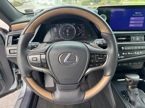 Used 2024 Lexus ES 300h Ultra Luxury w/ Accessory Package (Z1) FWD image 20