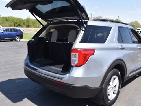 Used 2020 Ford Explorer XLT w/ Comfort Package AWD/4WD image 27