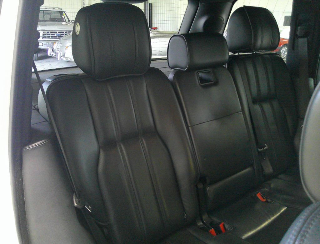 Used 2012 Land Rover Range Rover Supercharged AWD/4WD image 24