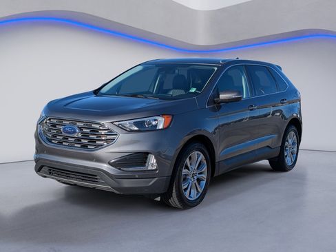 Used 2024 Ford Edge Titanium image 5