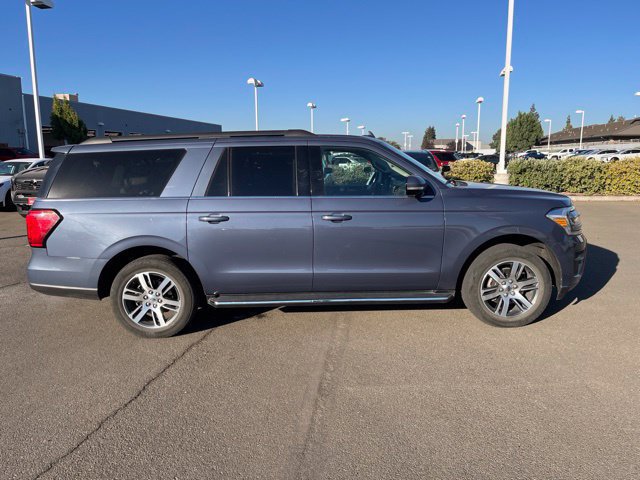 Used 2022 Ford Expedition Max XLT AWD/4WD image 2