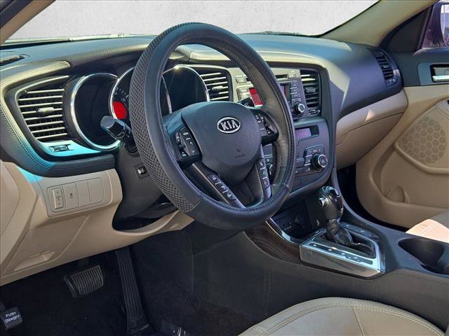 Used 2011 Kia Optima EX w/ Premium Pkg FWD image 10