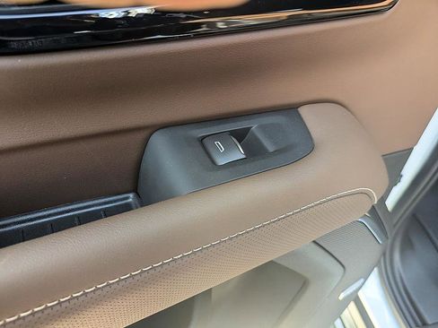 New 2026 Chevrolet Suburban High Country AWD/4WD image 27