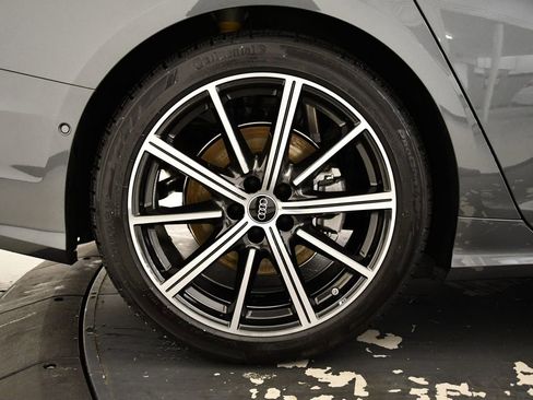 Used 2025 Audi A6 Premium Plus image 16