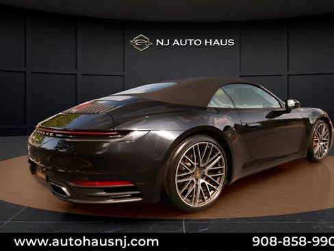 Used 2021 Porsche 911 Carrera RWD image 37