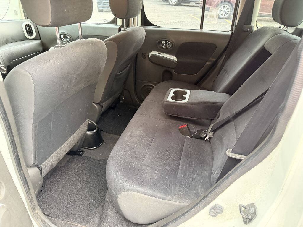 Used 2010 Nissan Cube 1.8 S w/ Interior Designer Pkg FWD image 6