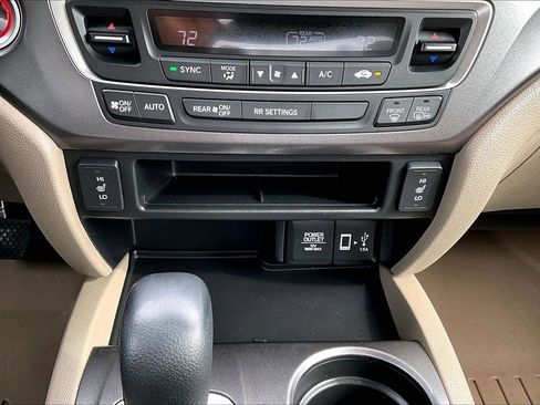 Used 2018 Honda Ridgeline RTL-T image 18