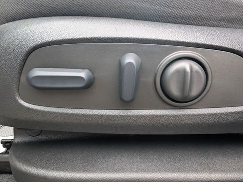 Used 2024 Chevrolet Equinox LT image 13