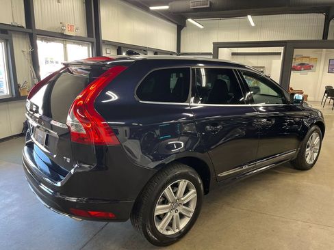 Used 2017 Volvo XC60 T5 Inscription w/ Preferred Option Package FWD image 14