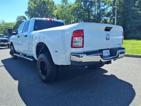 Used 2024 RAM 3500 Tradesman w/ Chrome Appearance Group AWD/4WD image 19