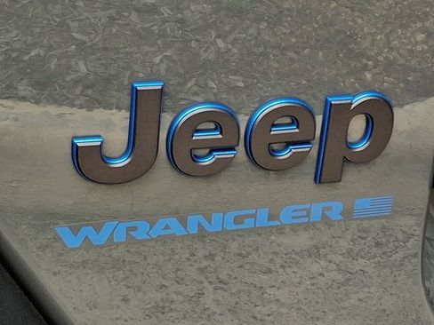 Used 2023 Jeep Wrangler Unlimited AWD/4WD image 24