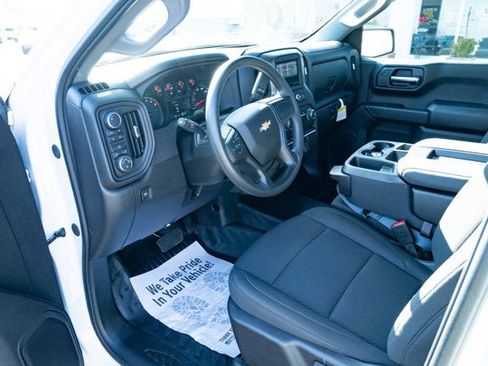 Used 2025 Chevrolet Silverado 1500 W/T w/ Trailering Package image 15