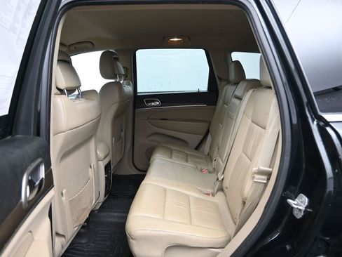 Used 2014 Jeep Grand Cherokee Limited w/ Trailer Tow Group IV image 26