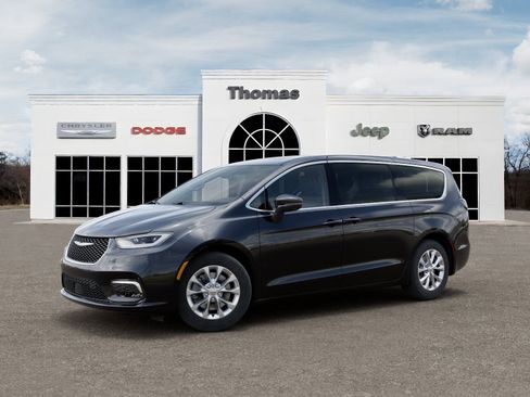 New 2026 Chrysler Pacifica Select image 2