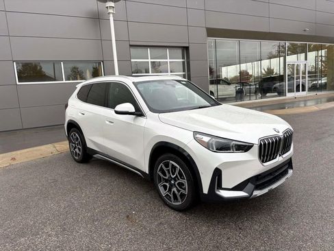 Certified 2025 BMW X1 xDrive28i w/ Premium Package image 1