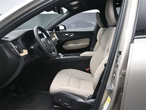 Used 2026 Volvo XC60 B5 Plus w/ Protection Package Premier image 17