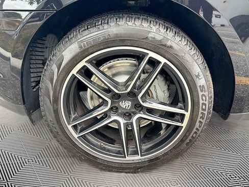Used 2021 Porsche Macan S AWD/4WD image 34