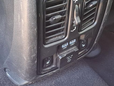 Used 2022 Dodge Durango GT image 16