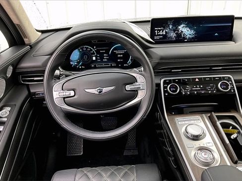 Used 2024 Genesis GV80 3.5T w/ Prestige Package image 5