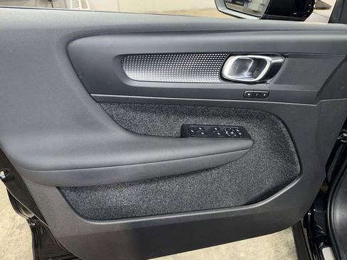 Used 2023 Volvo XC40 B5 Plus w/ Climate Package AWD/4WD image 20