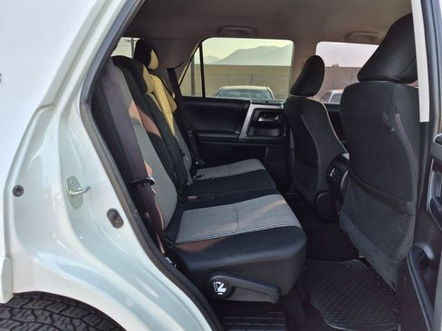Used 2022 Toyota 4Runner SR5 AWD/4WD image 30