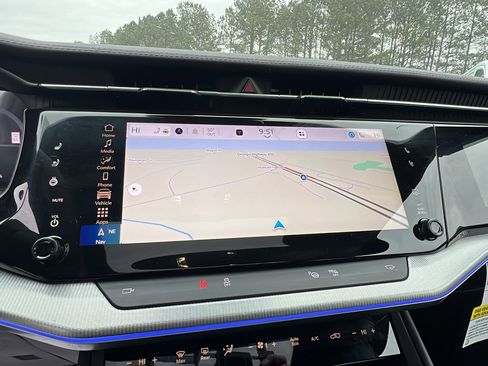 Used 2024 Jeep Wagoneer Launch Edition image 32