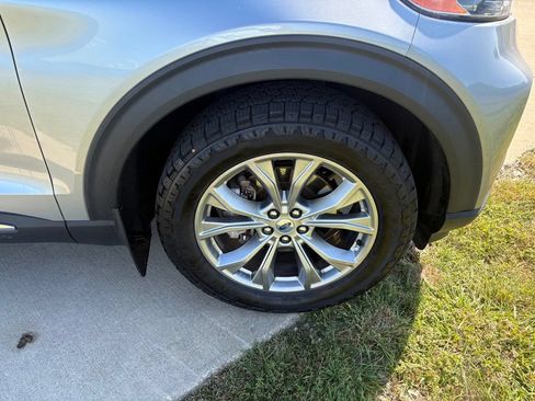 Used 2023 Ford Explorer XLT w/ Equipment Group 202A AWD/4WD image 62
