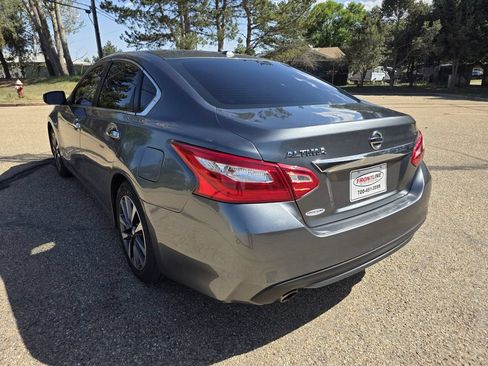 Used 2017 Nissan Altima 2.5 SL FWD image 4