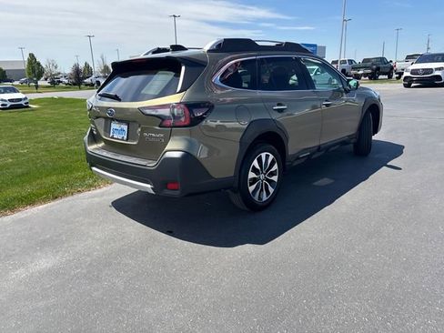 Used 2025 Subaru Outback Touring XT w/ Popular Package #2 AWD/4WD image 3