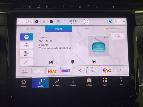 New 2025 Jeep Grand Cherokee Limited w/ Black Appearance Package image 11