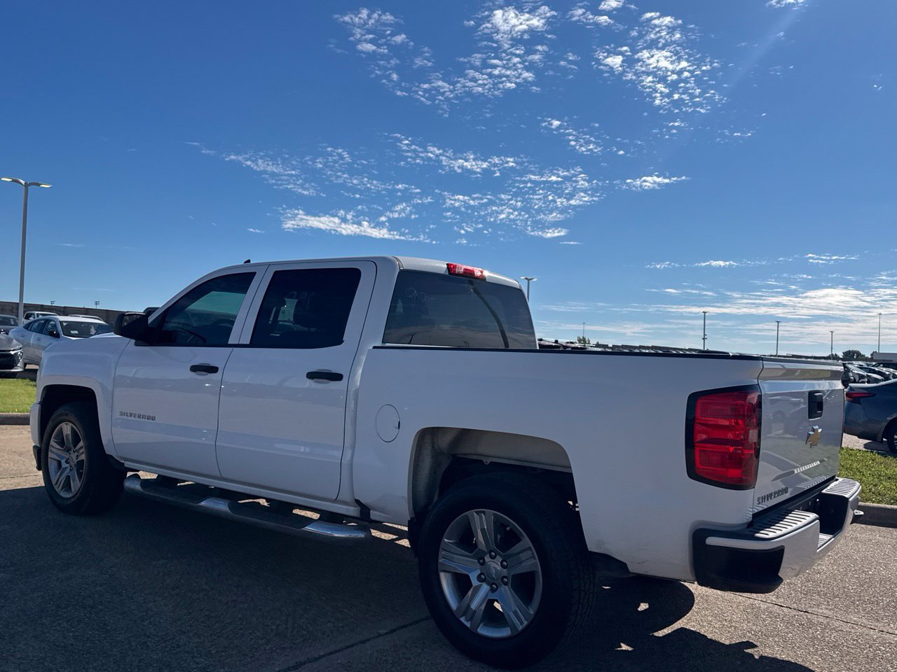 Used 2018 Chevrolet Silverado 1500 Custom w/ Custom Convenience Package RWD image 17