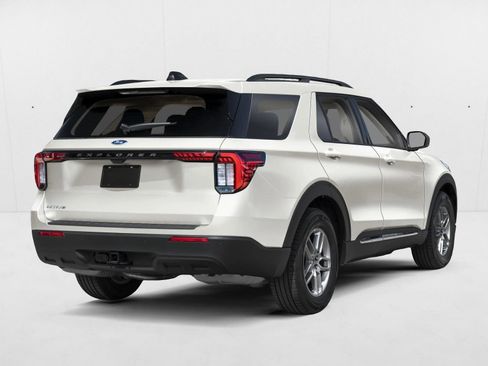 New 2026 Ford Explorer Active AWD/4WD image 2