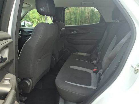 Used 2024 Chevrolet TrailBlazer LT AWD/4WD image 9