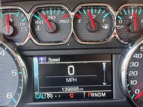 Used 2016 Chevrolet Suburban LT AWD/4WD image 17