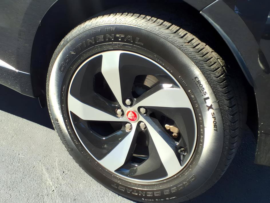 Used 2022 Jaguar F-PACE S AWD/4WD image 9