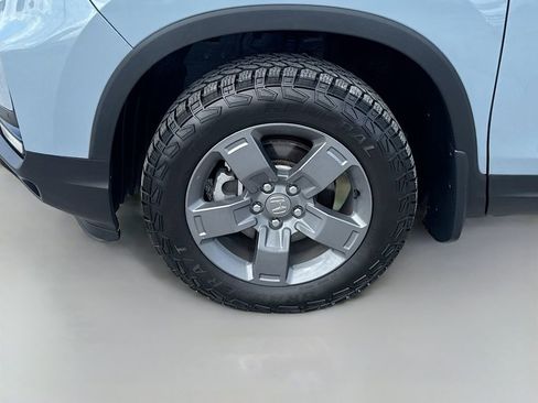 Used 2025 Honda Ridgeline TrailSport image 31
