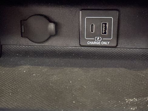 Used 2020 Nissan Pathfinder SL image 45