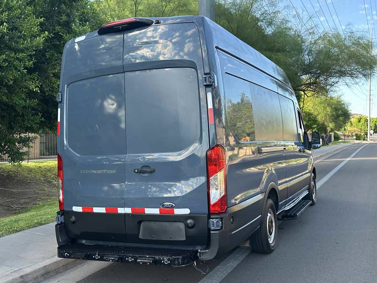 Used 2020 Ford Transit 250 148 High Roof Extended RWD image 8