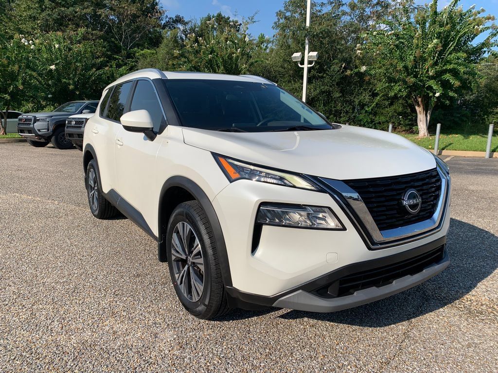 Used 2023 Nissan Rogue SV w/ SV Premium B Package FWD image 1